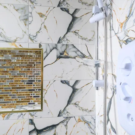 Hébergement de vacances Large Homely Retreat In Pass The Keys Leeds (West Yorkshire)