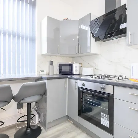 Semesterbostad Large Homely Retreat In Pass The Keys