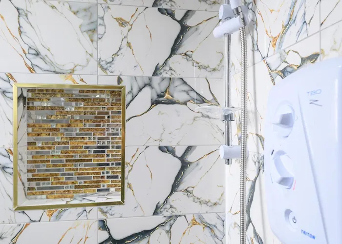 Holiday home Large Homely Retreat In Pass The Keys Leeds (West Yorkshire)