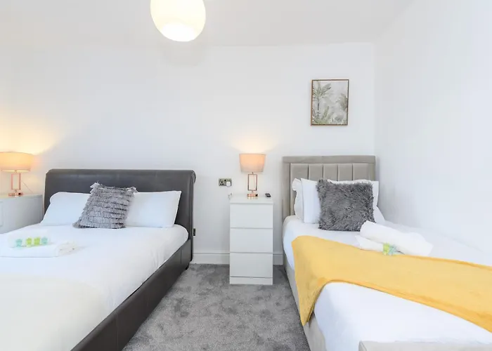 Hébergement de vacances Large Homely Retreat In Pass The Keys Leeds (West Yorkshire)