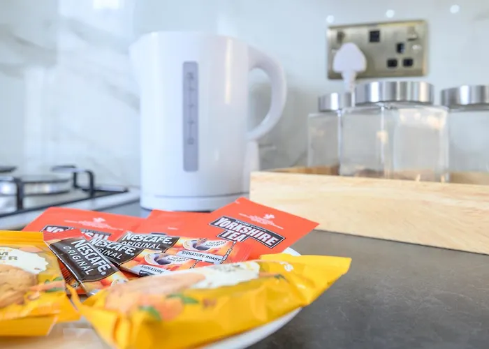 Hébergement de vacances Large Homely Retreat In Pass The Keys *